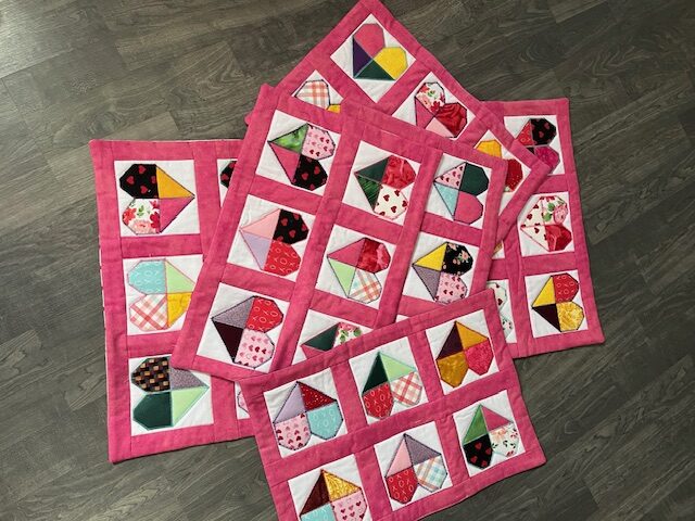 Hearts Placemats & Napkins Set of 4 - Image 2