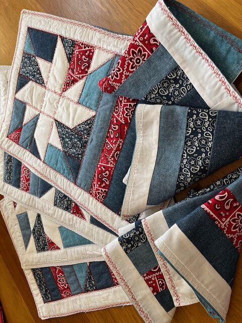 Placemats napkins red white blue